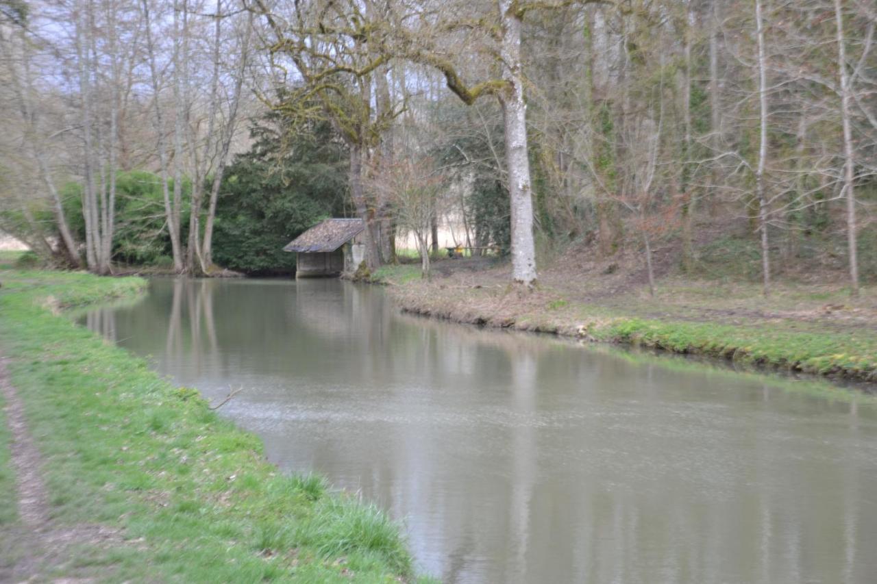Le Moulin Et L'Olivier Three Bedroom Suite Chambon-sur-Cisse Kültér fotó